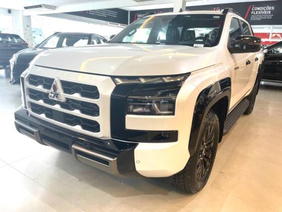 MITSUBISHI TRITON 2.4 BITURBO DIESEL CD KATANA 4X4 AUTOMÁTICO